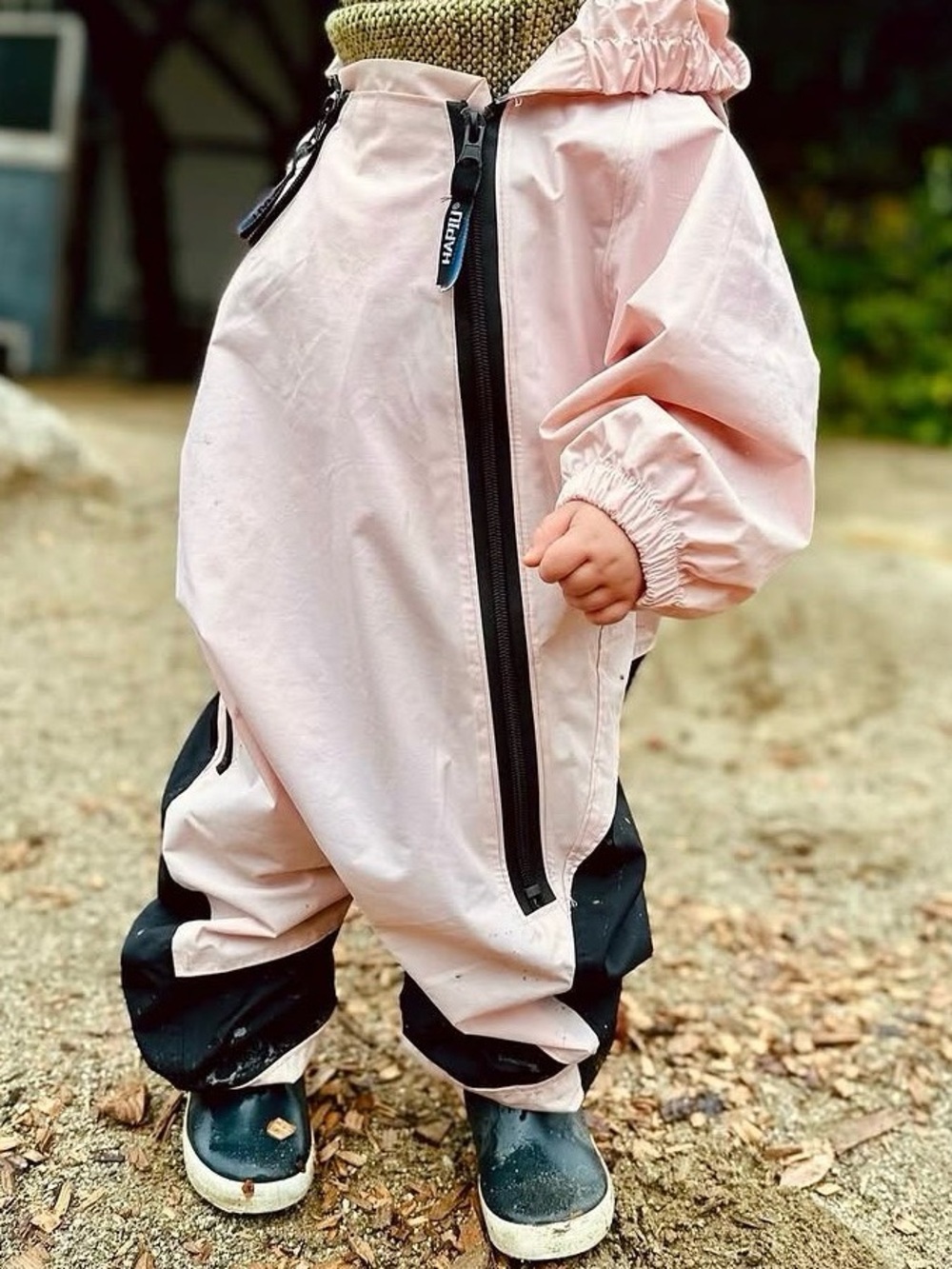 Hapiu size: 3T one-piece rain suit  waterproof light pink and black